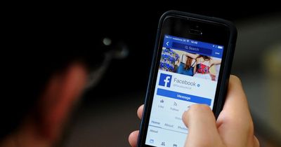 How to add the Ukraine flag to your Facebook profile picture