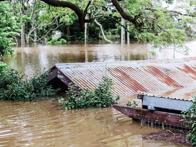 Hundreds evacuated amid deadly Qld floods