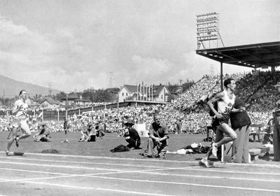 John Landy, pursuer of Bannister's 4-minute mile, dies at 91