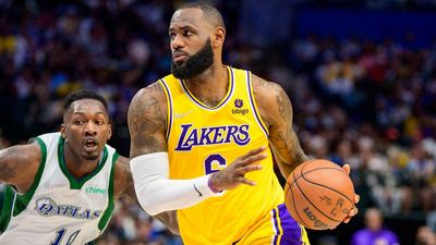 Report: LeBron James’s Agent Met With Lakers to Dispel Rumors of Change in Franchise