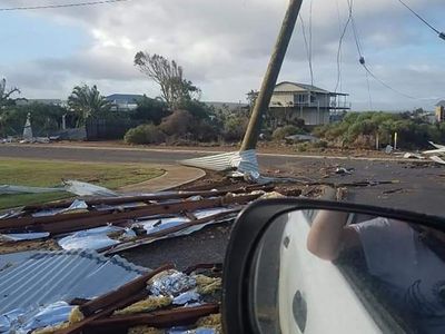 Cyclone Anika set to hit WA, parts of NT