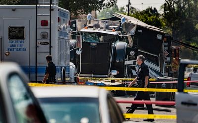 Report: LA bomb tech's warnings ignored before explosion