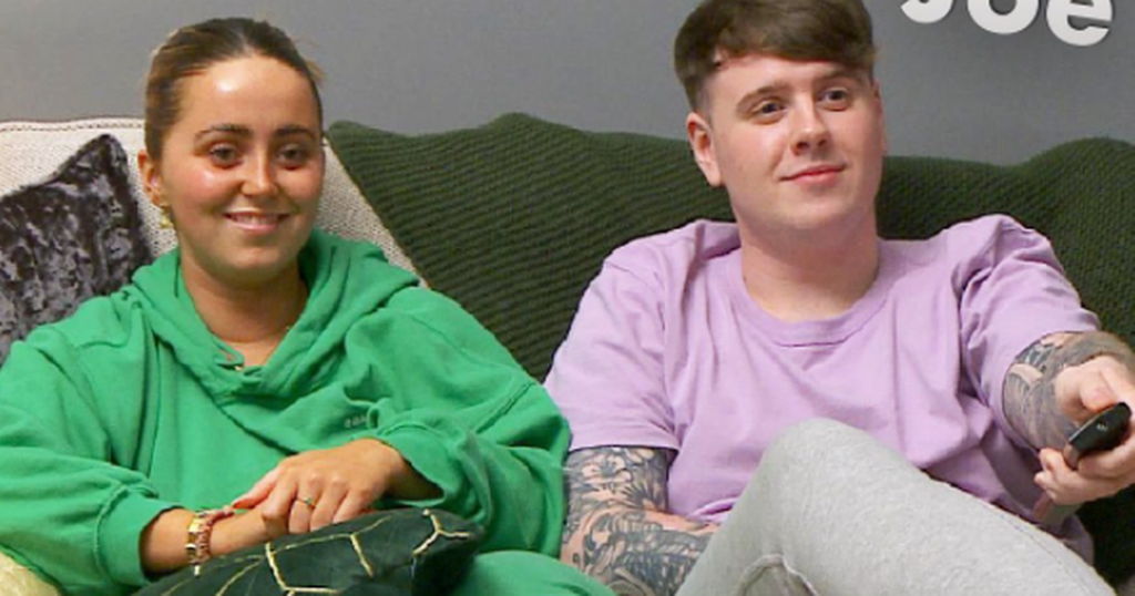Gogglebox viewers make subtitle complaints as new…