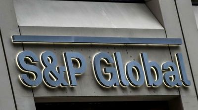 S&P Cuts Russia's Rating to Junk, Moody's Issues Junk Warning