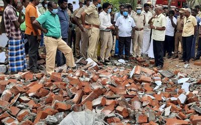 Kanimozhi hands over cheques to kin of fireworks unit blast victims