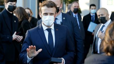 Macron warns that ‘this war will last’ on brief visit to Paris’ agriculture fair