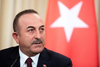 Turkey urges stop to Russian military operations in phone call with Lavrov