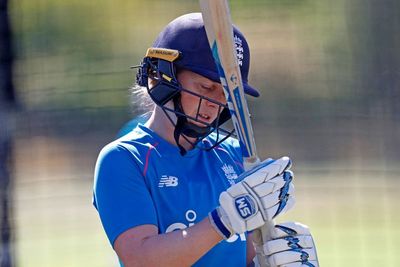 Heather Knight wants England to use experience and ignore expectation as defending World Cup champions