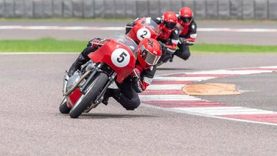 Meka Vidhuraj, Ruhaan Alva shine in JK Tyre National Racing meet