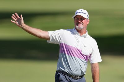 Watch: Sparks fly as Jerry Kelly hits driver off cart path to make birdie at Cologuard Classic