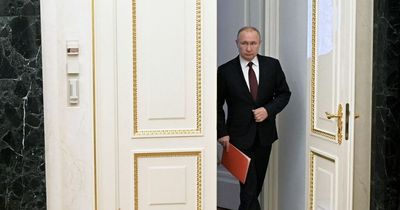 Putin's '£15billion-a-day' Ukraine invasion will fail if Kyiv can resist for 10 days