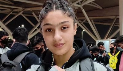 Wushu player Sadia Tariq wins gold at Moscow tourney