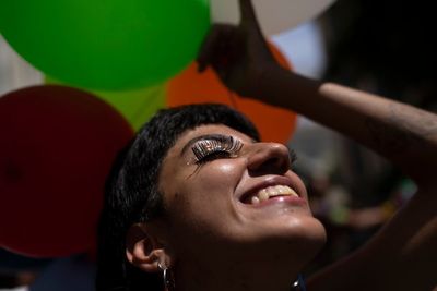 In Rio, even a ban can't keep revelers from Carnival streets