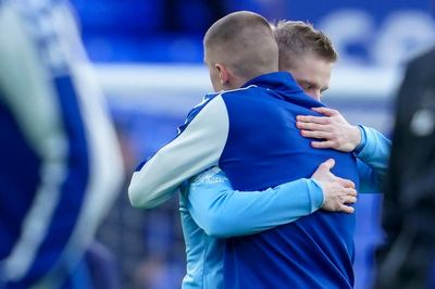 Man City march on after narrow win in controversial circumstances at Everton