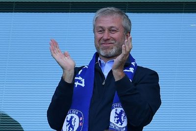 Abramovich hands over control of Chelsea as Premier League shows Ukraine support