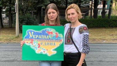 Canberra's Ukrainian and Russian communities aghast as growing war threatens their families and friends