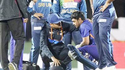 India vs Sri Lanka: Ishan Kishan hospitalised after being hit on head in 2nd T20I