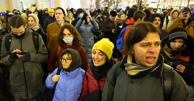 Putin's nightmare as OWN team abandons him and Russians flee to avoid conscription