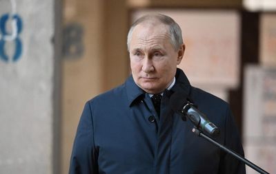 White House, senators and generals question Putin’s mental health after two years of pandemic isolation