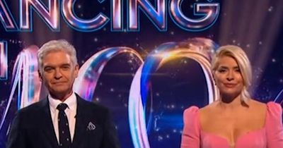 Dancing on Ice's Ukraine tribute has crowd on their feet as ITV show acknowledges conflict