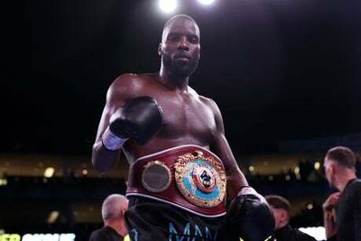 Lawrence Okolie retains WBO cruiserweight title with laboured win over Michal Cieslak