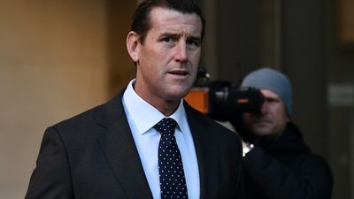 Ben Roberts-Smith kicked handcuffed Afghan man over slope, former soldier tells court