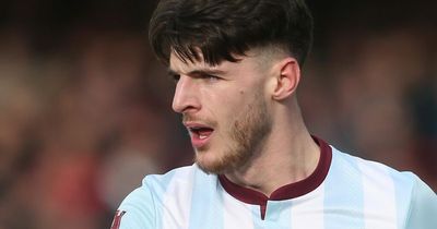 Pundit explains Declan Rice change that could benefit next Manchester United manager