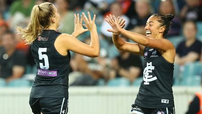 Carlton's Darcy Vescio becomes first AFLW player to reach 50-goal milestone