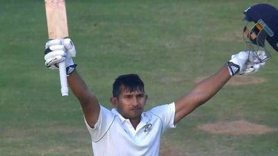 Vidarbha take first innings lead in drawn game against Maharashtra