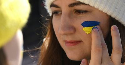 How to add the Ukrainian flag to your Facebook profile