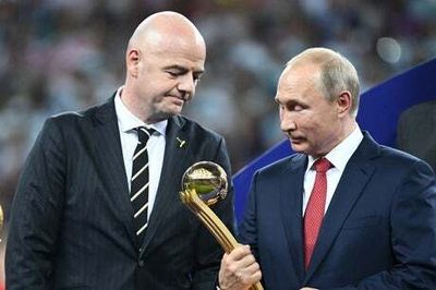 Pressure mounting on Fifa to ban Russia from international football after ‘totally unacceptable’ ruling
