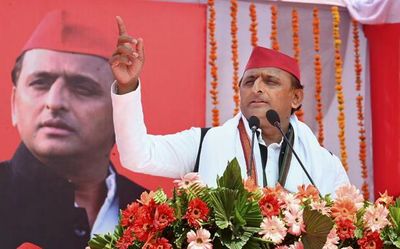 Uttar Pradesh Assembly polls | Akhilesh promises free ration for five years