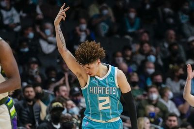 Hornets vs. Bucks: Prediction, point spread, odds, over/under, betting picks