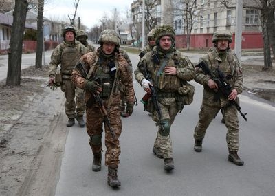 Prisoners in Ukraine with combat experience will be released from jail to help defend against Russia