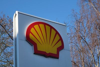 Shell pulls out of energy investments in Russia over war