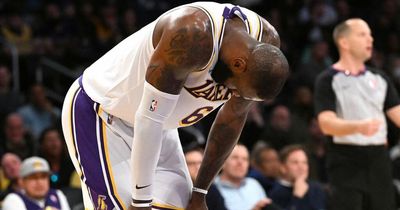 LeBron James booed by his own fans during emphatic LA Lakers loss to New Orleans Pelicans