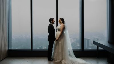 Brisbane's floods force venue to close one hour before reception but Nikita and Flyn's guests came to the rescue