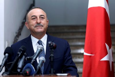 Turkey warns countries not to pass warships through straits