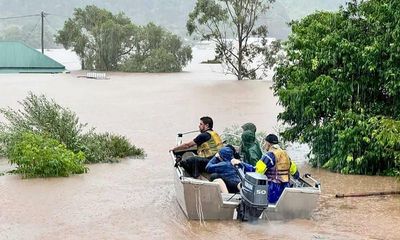 Lismore flood: man saves 16 people and five dogs after losing his own home