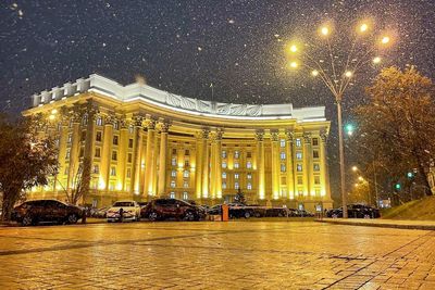 A free-for-all but no crippling cyberattacks in Ukraine war