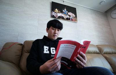 In unaffordable Seoul, housing is at the centre of the S.Korea election