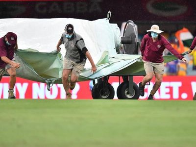 Qld-SA Shield clash hit by Brisbane floods