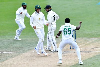 South Africa one wicket from New Zealand win as rain intervenes