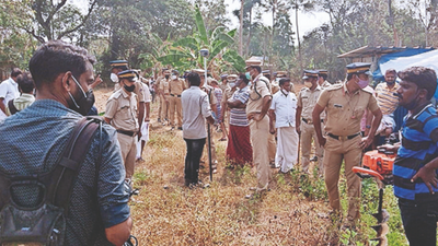 Kerala-Rail: Protest in Nedumbassery