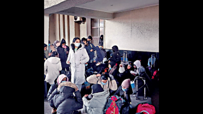 Many stranded at Kyiv railway station