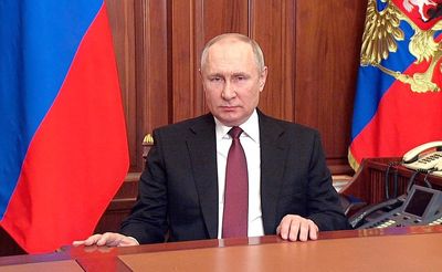 Reading Putin: Unbalanced or cagily preying on West's fears?