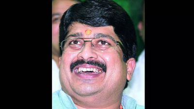 UP: SP booth agent accuses Kunda MLA Raghuraj Pratap of kidnapping