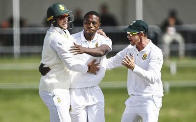 South Africa beats New Zealand by 198 runs, splits series 1-1