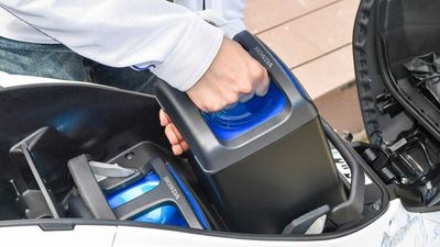 India’s New Battery Swapping Policy May Make EVs More Affordable