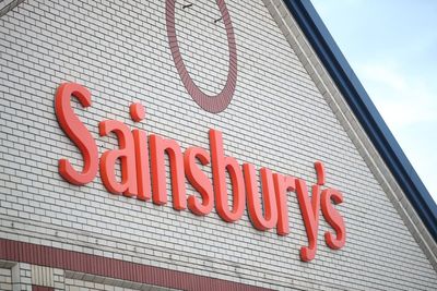 2,000 jobs at risk as Sainsbury’s axes 200 in-store cafes